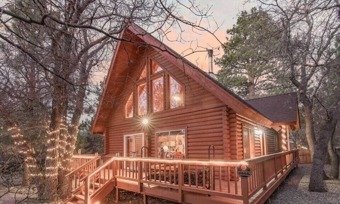 Sugarloaf Cabin | Family & Pet Friendly with a new Spa!