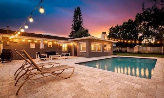 Lake Clarke Shores House | Family Retreat! Pool, Kid's Playroom, Piano, Huge Yard, Snowbirds Welcome!