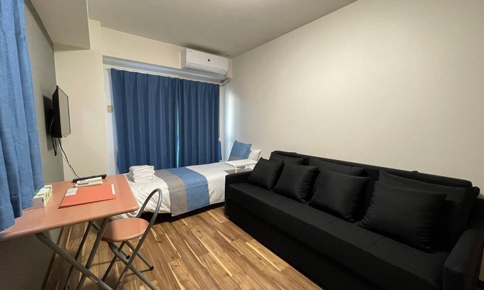Namba Apartment | Family room futon set/Osaka Ōsaka