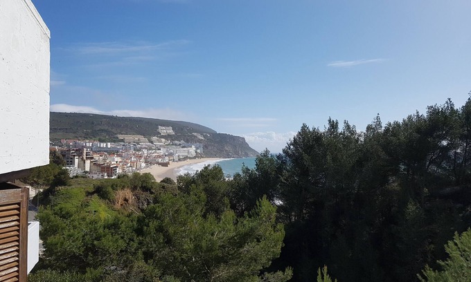 Sesimbra Villa | Family Vacation House With Swimming Pool, 25 M From The Beach