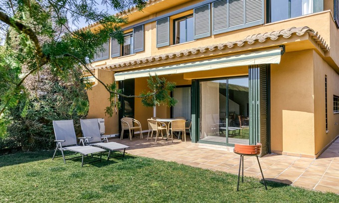 Navata House | Family villa in Torremirona Resort