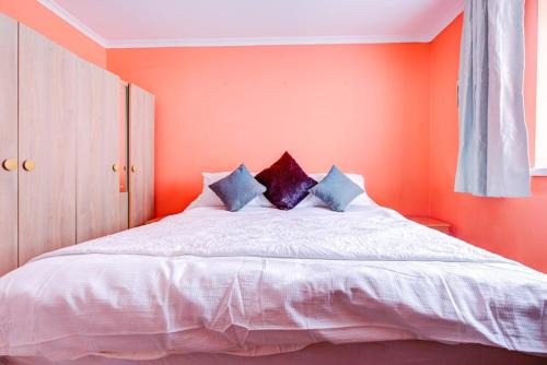 Higham Hill Apartment | Family Villa two bedroom
