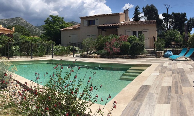 Gemenos Villa | Family villa with pool in a charming Provencal village