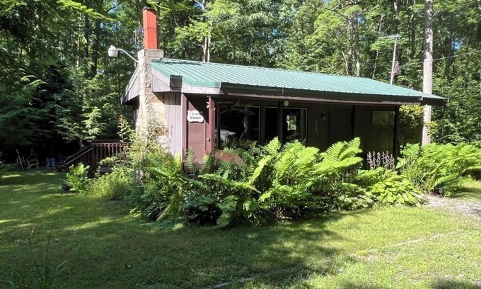 Fleming Cabin | Fantastic 2-bedroom cabin in Black Moshannon State Park. Only 20 mins from PSU!