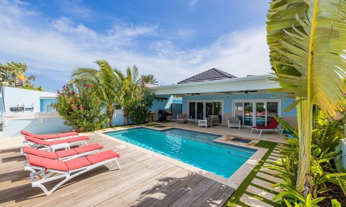 Opal Villa | Fantastic 3-Bdr Villa with Gorgeous Pool & View