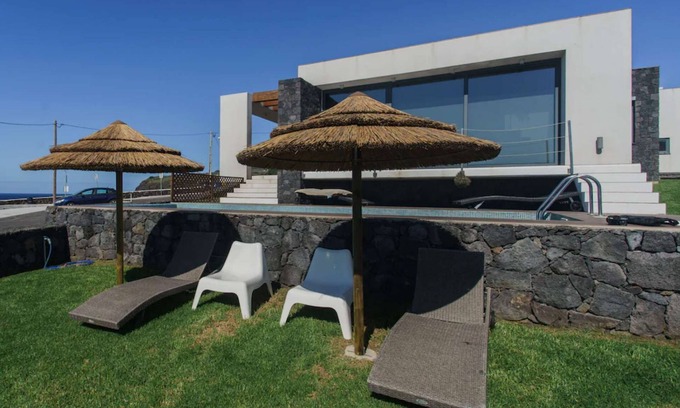 Angra do Heroismo Hotel | Fantastic Casa das Cinco - Azores