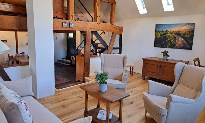 Antweiler Apartment | Fantastic Eifel apartment for 3 people with sauna, countryhouse garden & terrace