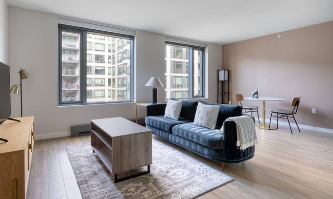 Civic Center Apartment | Fantastic Hayes Valley 1BR w/Concierge & Spa, nr Dining, by Blueground