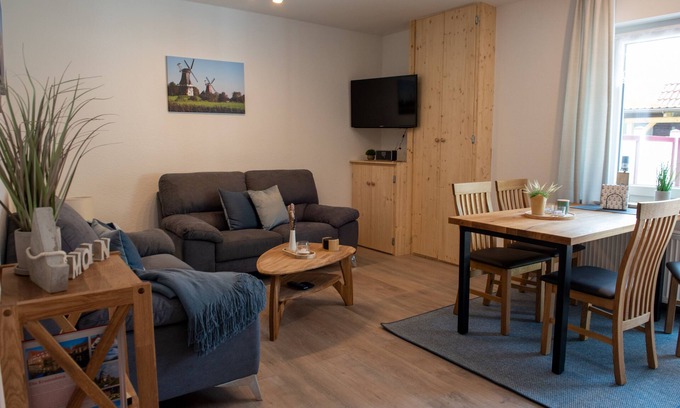 Greetsiel Apartment | Fantastic, modern holiday apartment "Stüürhuus" in the fishing village of Greetsiel