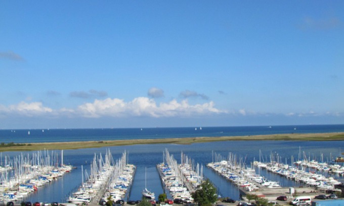Wendtorfer Strand Apartment | Fantastic sea view over the whole marina