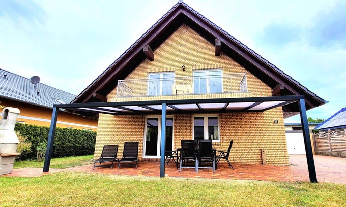 Muritz Apartment | Fantastic top floor apartment with lake view on Lake Plau