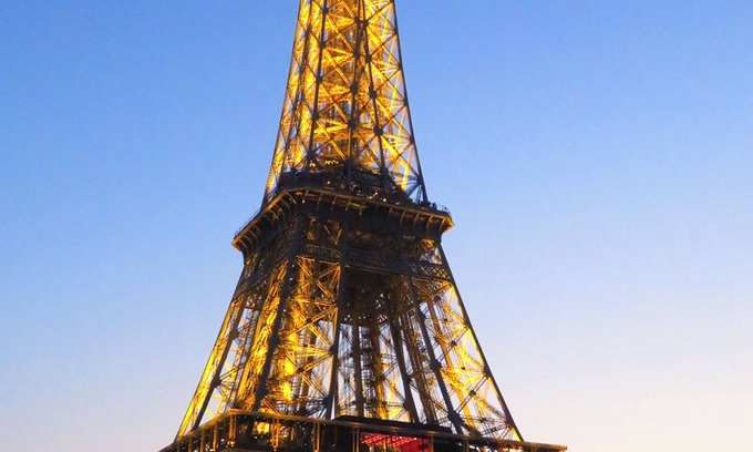 Quartier du Gros-Caillou Apartment | Fantastic view of the Eiffel Tower! Charming studio location # 1