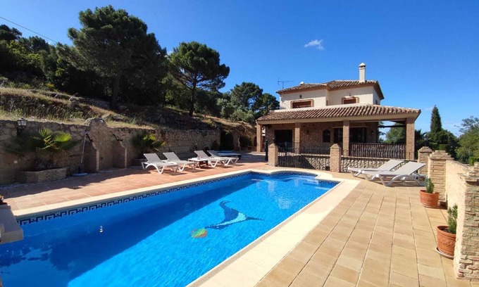 Ronda Villa | Fantastic villa in Ronda with private pool and barbecue.