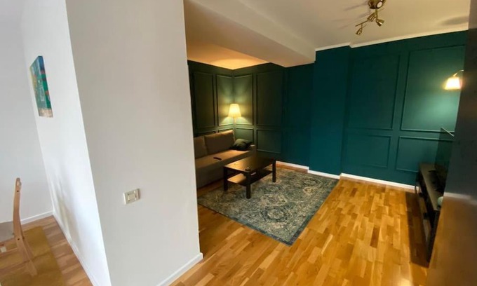 Otopeni Apartment | Faraway Home