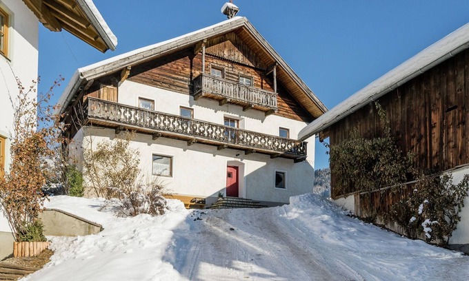 Maschl House | Farmhouse in St. Johann with Sauna & Garden