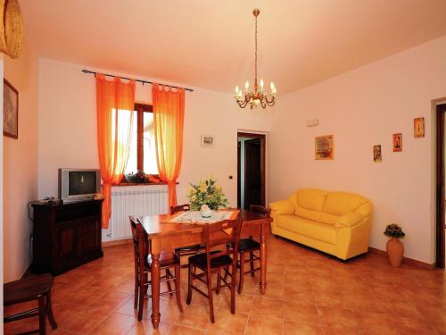 Passignano sul Trasimeno House | Farmhouse Passignano near Lake Trasimeno, cleaning included