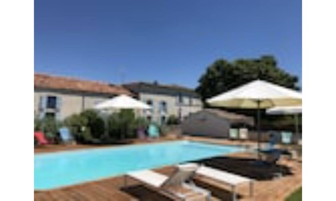 Saujon Apartment | Farmhouse apartment, heated swimming pool, garden - L'Etrille