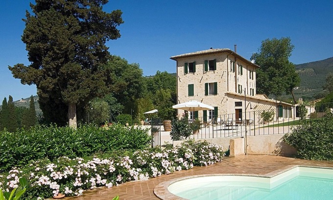 Spello Villa | Farmhouse holidays in Umbria, the green heart of Italy, amongst art and nature