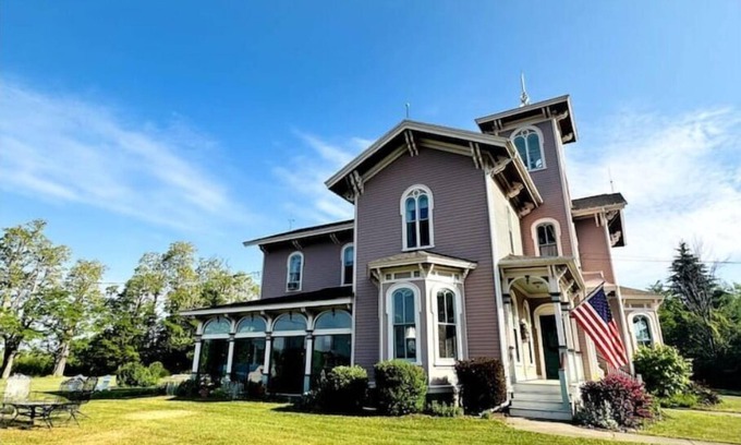 Chautauqua House | Farmhouse retreat;wine country, Chautauqua Institution, National Comedy Center!