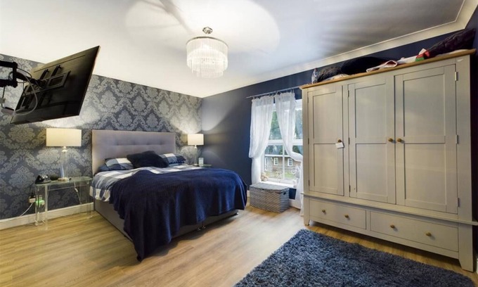 Bon-y-maen Other | Farmhouse Serenity at Pantygyfelia - Pet friendly!