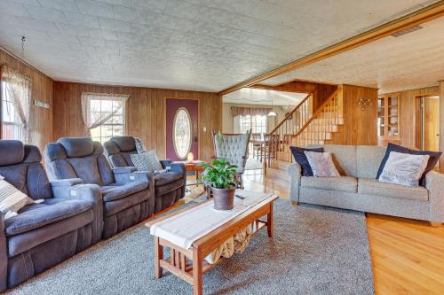 Dundee House | Farmyard Stays Dundee Home Near Hiking