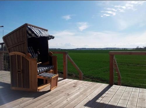 Neue Tiefe Apartment | FehmAmore mit See-und Hafenblick