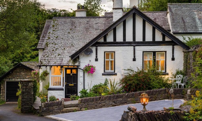 Bowness-on-Windermere House | Fellside Lodge