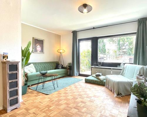 Siegen Apartment | Femo - Royal Siegen - Oberstadt - separater Eingang - zentral