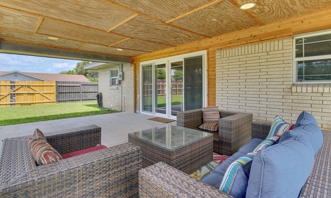 Weslaco House | Fenced Yard: Home < 1 Mi to Mayor Pablo Peña Park