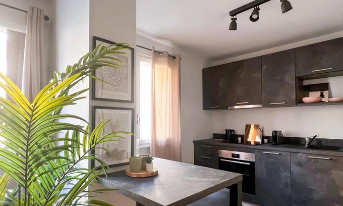 Annecy Apartment | Feng shui calme proche de la gare