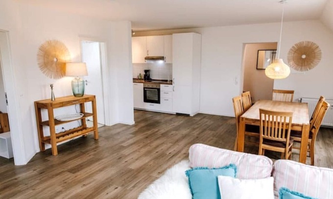 Barsbek Apartment | Ferien am Strand, Ruhig Netflix & 24/7 Check-in