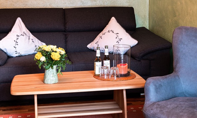 Ramsau Apartment | Ferienwohnung Edelweiß, 2 Personen, 57 m², Dusche/WC, TV,1 Schlafzimmer,Terrasse,Internet,Infrarot-Wärmekabine,Nichtrauc