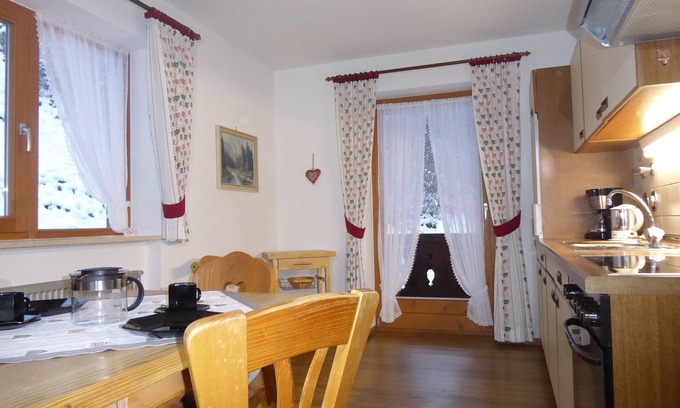 Ramsau bei Berchtesgaden Apartment | Ferienwohnung Watzmann, 2-4 Personen, 70 qm, Badewanne + Dusche/WC, Süd-Ost-Westbalkon, TV, 2 Schlafzimmer