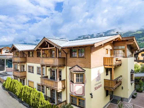 Kitzbuehel Apartment | Ferienhaus Hotel Rösslwirt