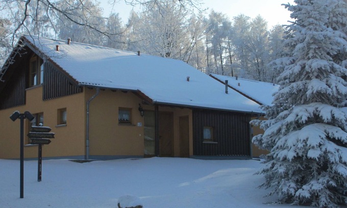 Neuscheidenbach House | Ferienhaus mit Terrasse in Schirgiswalde