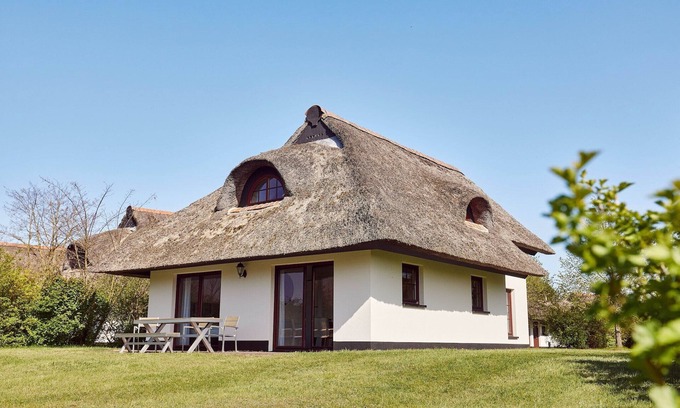 Dobbin-Linstow House | Ferienhaus mit tropischem Pool & Spa