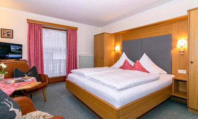 Ruhpolding House | Ferienhaus Ostara Balk/terr., 6 Schlafz.m. Du/wc, 1 Wohnz., Aufenthaltsraum, Max. 12 Pers