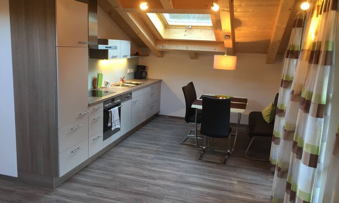 Schoenau am Koenigssee Apartment | Ferienwohnung Restenlehen für 2-5 Pers., 2 getr. Schlafzimmer mit Balkon