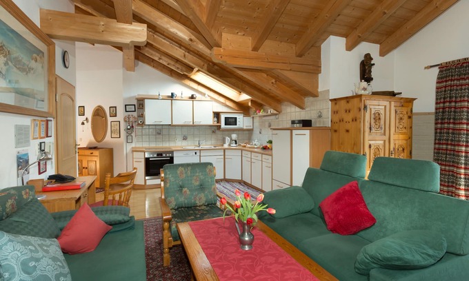 Aschau im Chiemgau Apartment | Ferienwohnung II "Kampenwand" extra Schlafzimmer und Süd-Balkon, 70 qm°