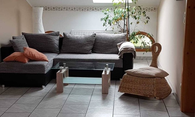 Grabenstatt Apartment | Ferienwohnung 1 im Dachgeschoss für 2 - 4 Personen, 70 qm, mit 2 sep. Schlafzimmern