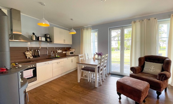 Thiessow Apartment | Ferienwohnung 2 in Villa Windflüchter - Urlaub nah am Meer