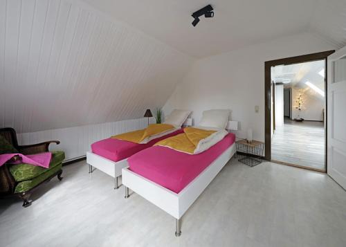 Lachendorf Apartment | Ferienwohnung am Schwimmteich 2