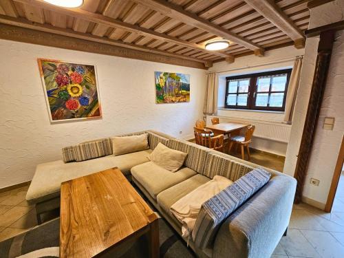 Pappenheim Apartment | Ferienwohnung an der Altmühl - Apartment Hollerstein