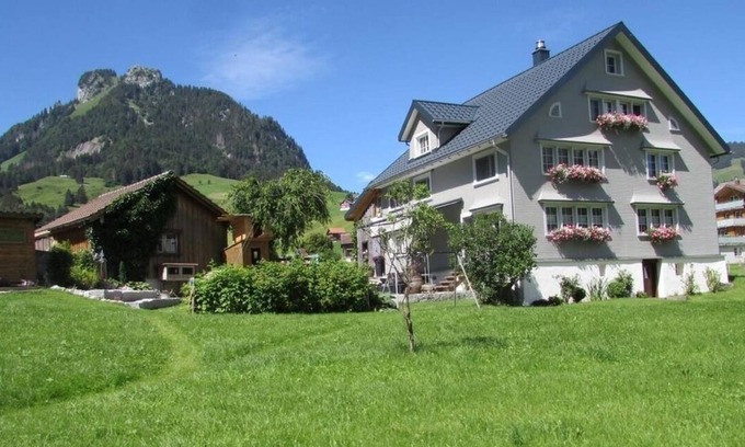 Mitloedi Apartment | Ferienwohnung/app. für 4 Gäste mit 50m² in Stein