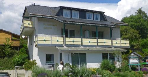 Schwalefeld Apartment | Ferienwohnung Becker