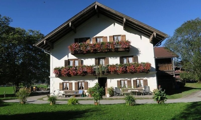 Kiefersfelden Apartment | Ferienwohnung bis 5 Personen (ca. 90 qm)