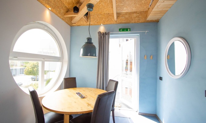 Petersdorf Apartment | Ferienwohnung Blå mit Garten in Strandnähe