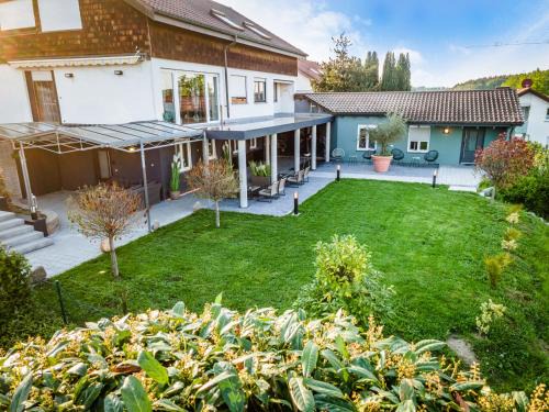 Waggershausen House | Ferienwohnung BodenseeSuite in Friedrichshafen