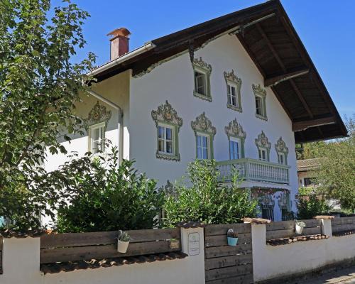Traunstein Apartment | Ferienwohnung Gartenglück