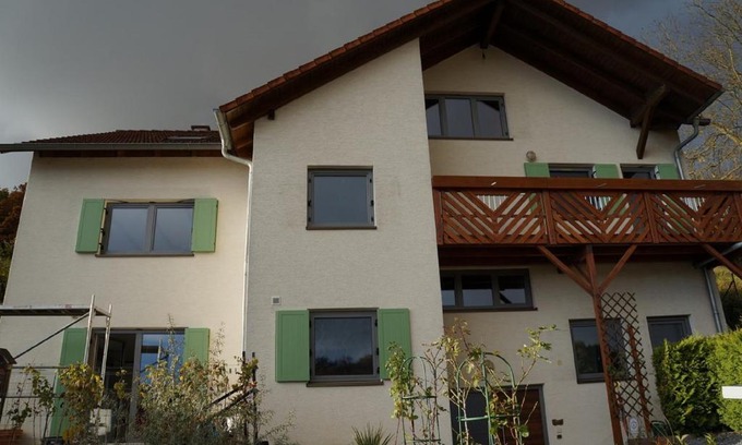 Mainberg Apartment | Ferienwohnung Henneberg